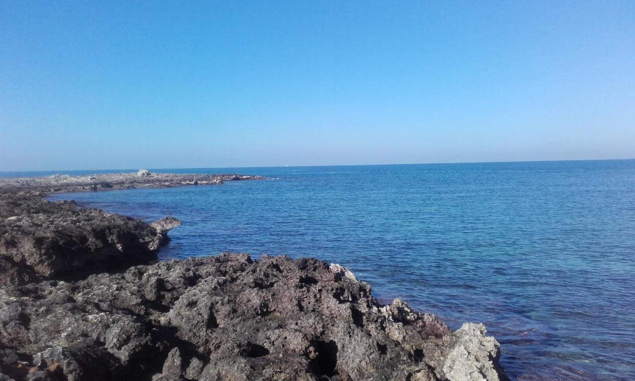 Villa Casa A 30 M Dal Mare Sant Isidoro  Exterior foto